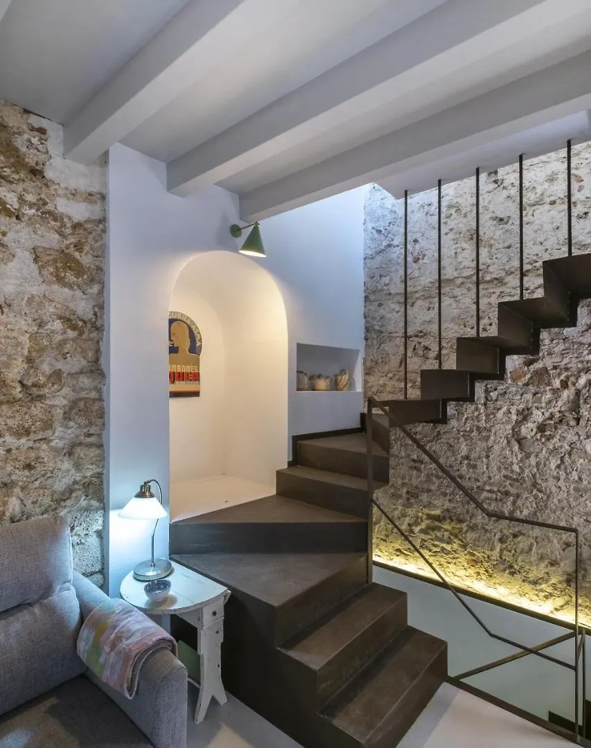 Apartment Casa La Muralla Medieval By Cadiz4Rentals