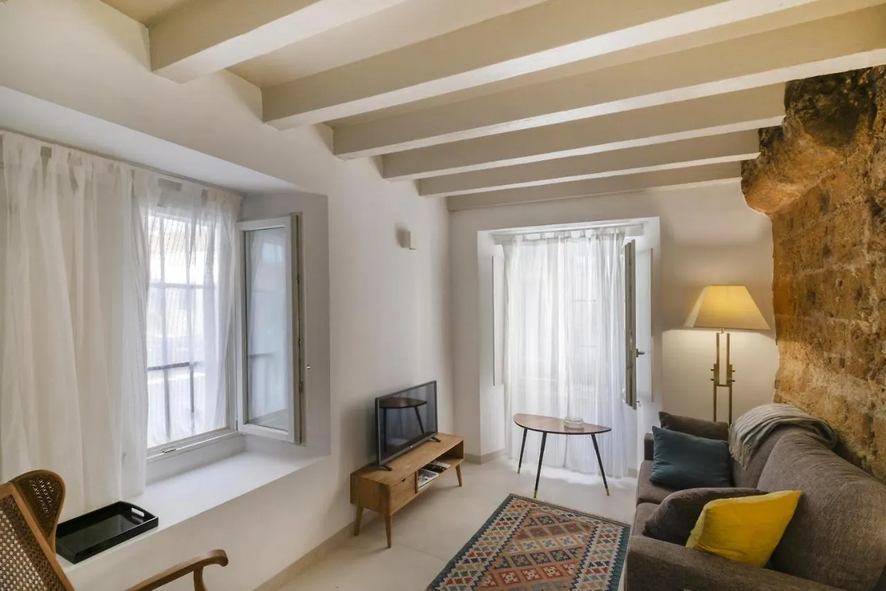 Casa La Muralla Medieval By Cadiz4Rentals 0*, Cadiz Spain