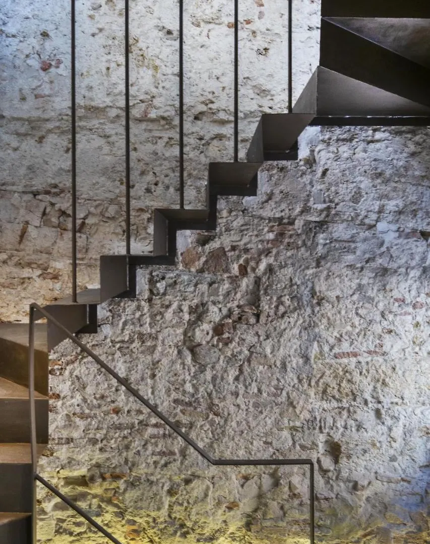 Apartment Casa La Muralla Medieval By Cadiz4Rentals