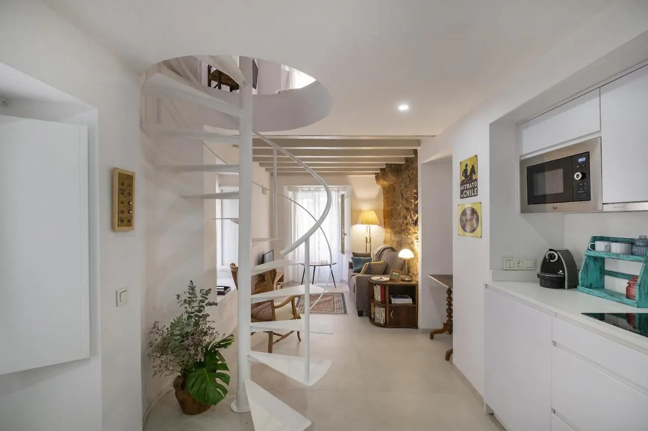 Apartment Casa La Muralla Medieval By Cadiz4Rentals Spain